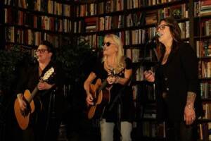 Press-SlinSisters-300x200 The Sling Sisters Announce Debut Americana Album What I Hope to Find | “Chasing Whiskey With a Kiss”