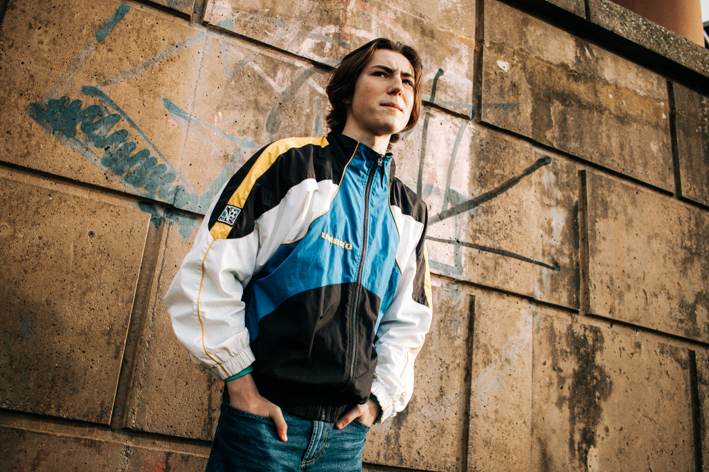 K1l66cTrXP7g-Press-Shot-4-1024x683 John Denton: A United Kingdom Young Talent Making Waves