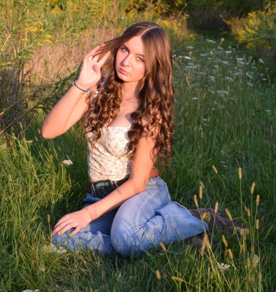 YUspteMUWEgk-Meadow-969x1024 See The Breakthrough Star in Country Music: McKenna Faith Winters